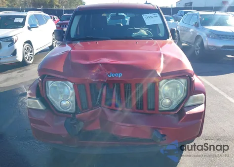 2010 Jeep Liberty Sport z USA, uszkodzony, nr VIN 1J4PP2GK5AW114470